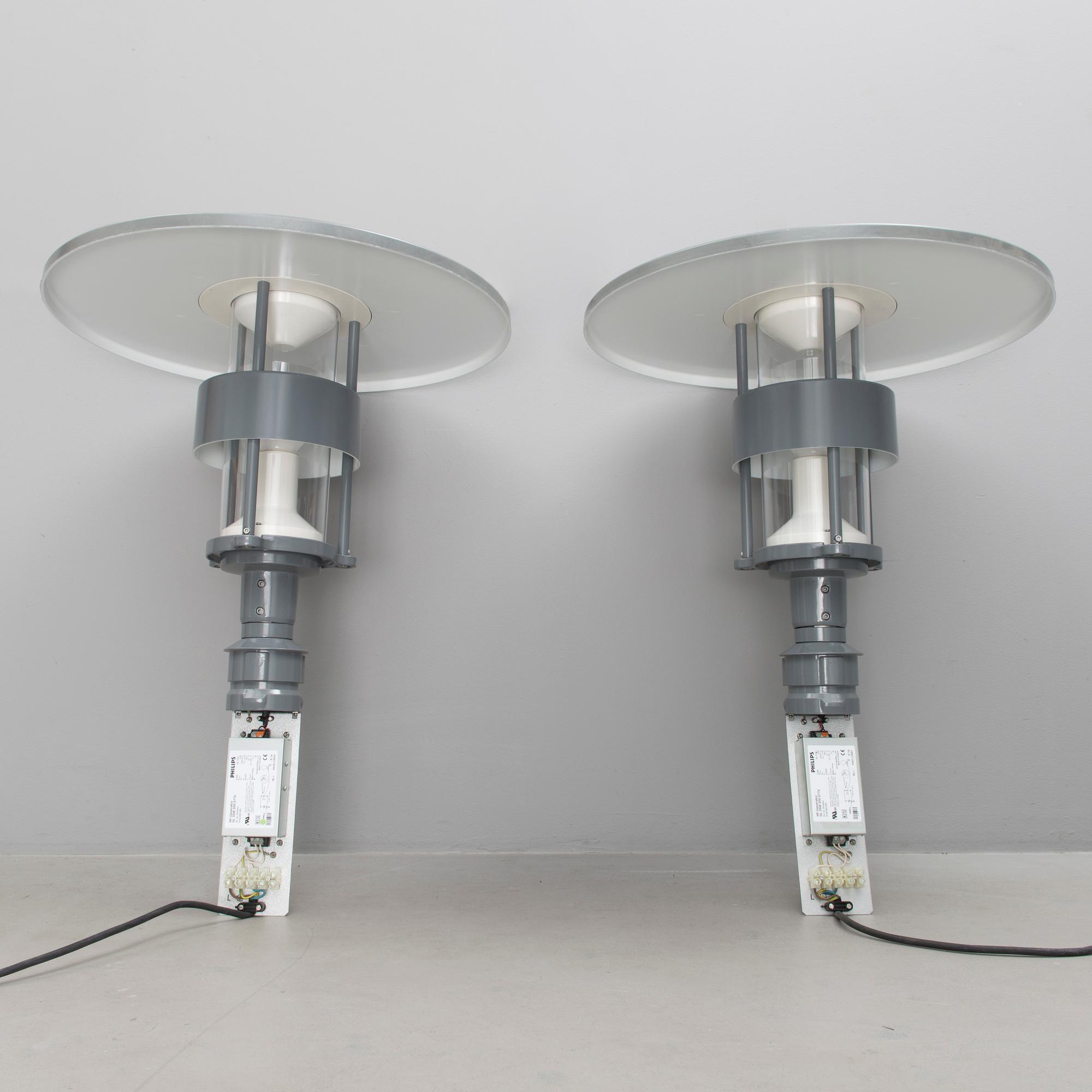 JENS MØLLER-JENSEN, ulkovalaisinpari, "Albertslund Mini Pylväs",  Louis Poulsen, Tanska 2000-luku.