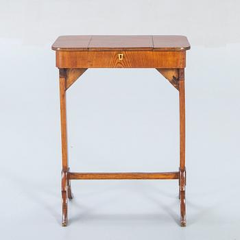 A mid 1800s dressign table.