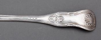 BESTICKSERVIS, 52 delar, "Engelsk snäck", bland annat CG Hallberg, Stockholm, 1917. Vikt ca 1664g.