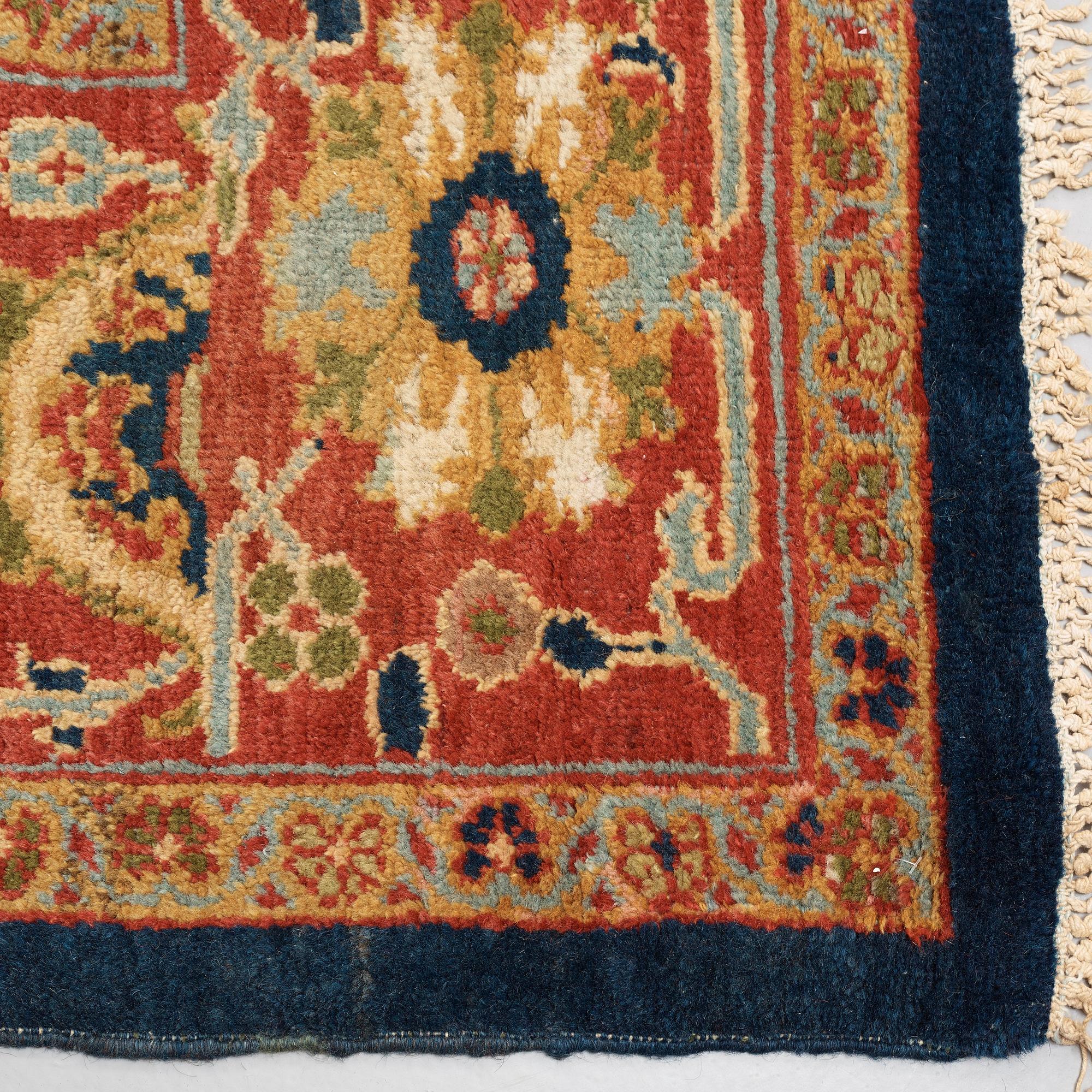 ANTIQUE/SEMI-ANTIQUE MAHAL. 485,5 x 377,5 cm.