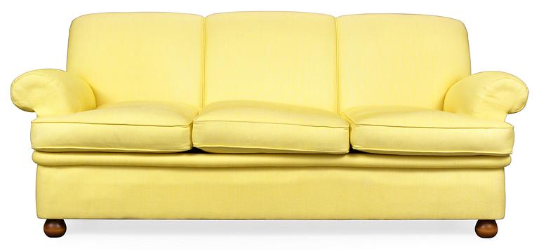 A Josef Frank sofa, Firma Svenskt Tenn.