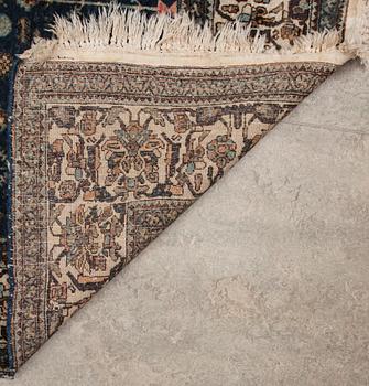 MATTA, orientalisk. Ca 296x200 cm.