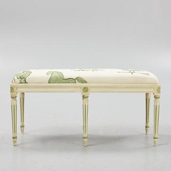 Sovrumsmöblemang, 4 delar, gustaviansk stil, sent 1900-tal.