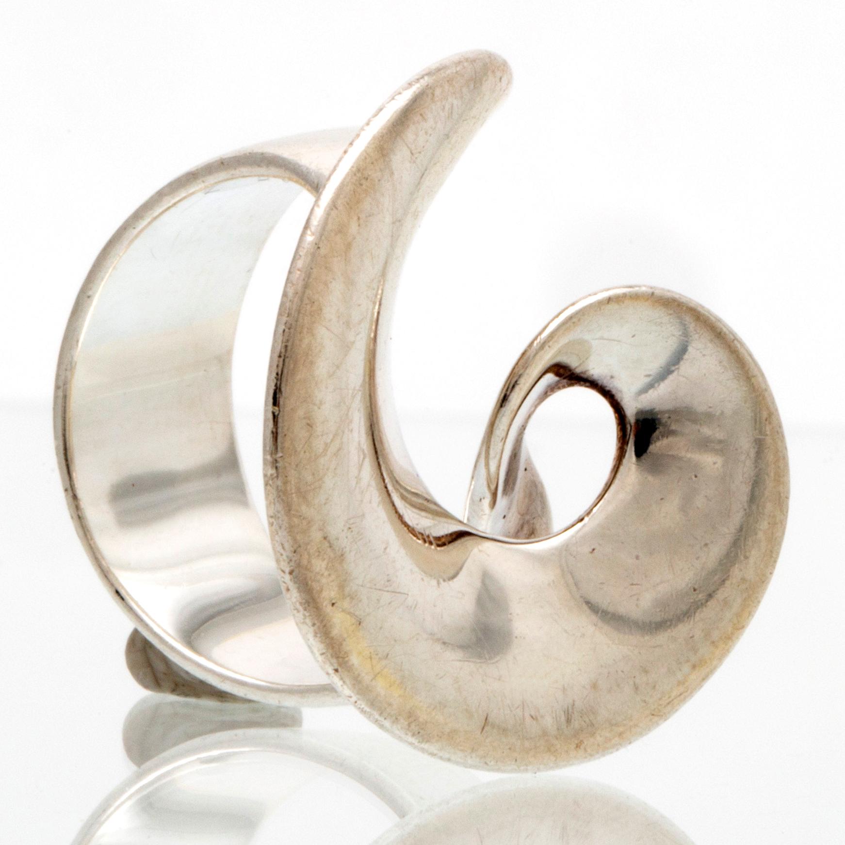 Blow by jun Uezono ❣️havana neck rings A georg jensen silver neck ring designed by vivianna torun