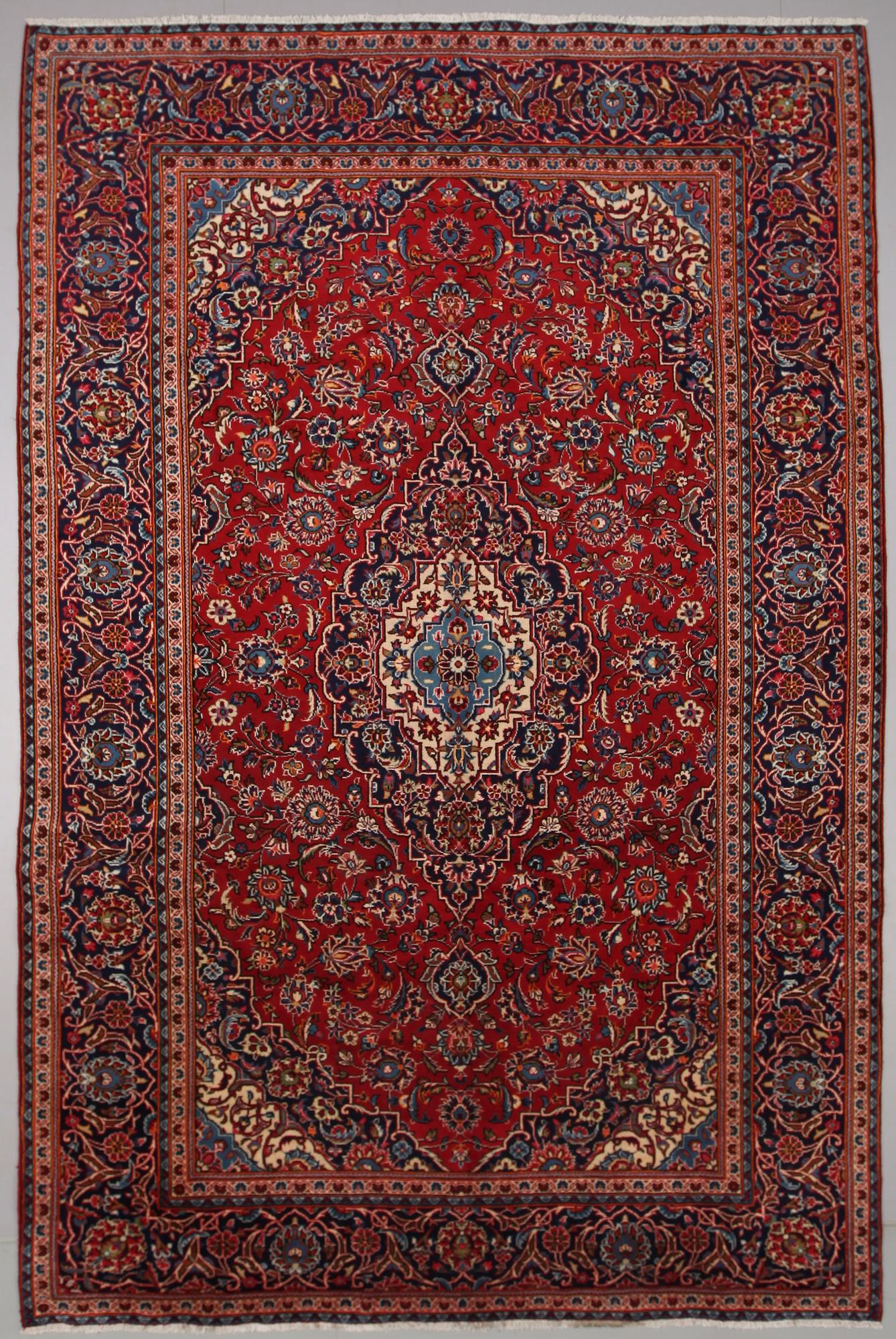 MATTA, Keshan, ca 370 x 240 cm.