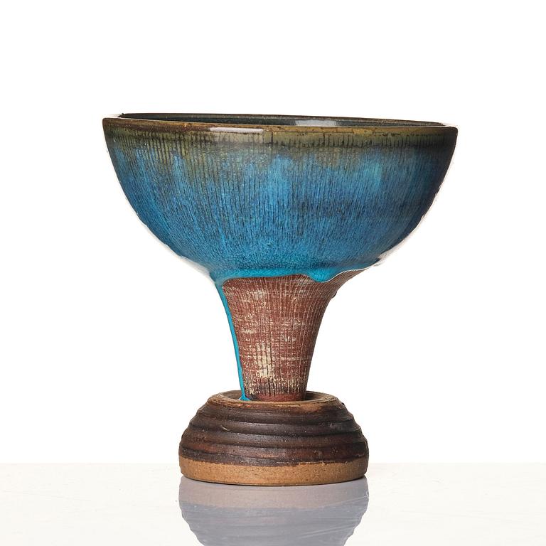 Wilhelm Kåge, a Farsta Spirea stoneware footed bowl, Gustavsberg Studio 1957.