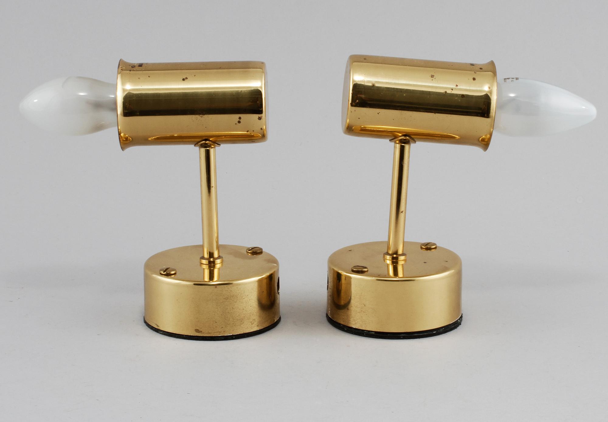 VÄGGLAMPOR, ett par, Hans Agne Jakobsson, Markaryd, 1900-talets andra hälft.