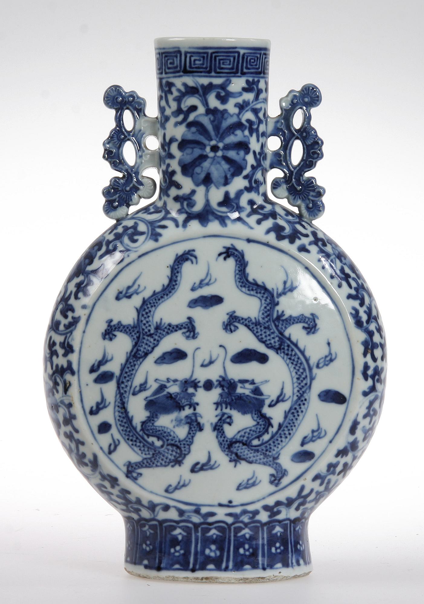 PILGRIMSKRUS, porslin, Kina, 1800-tal.