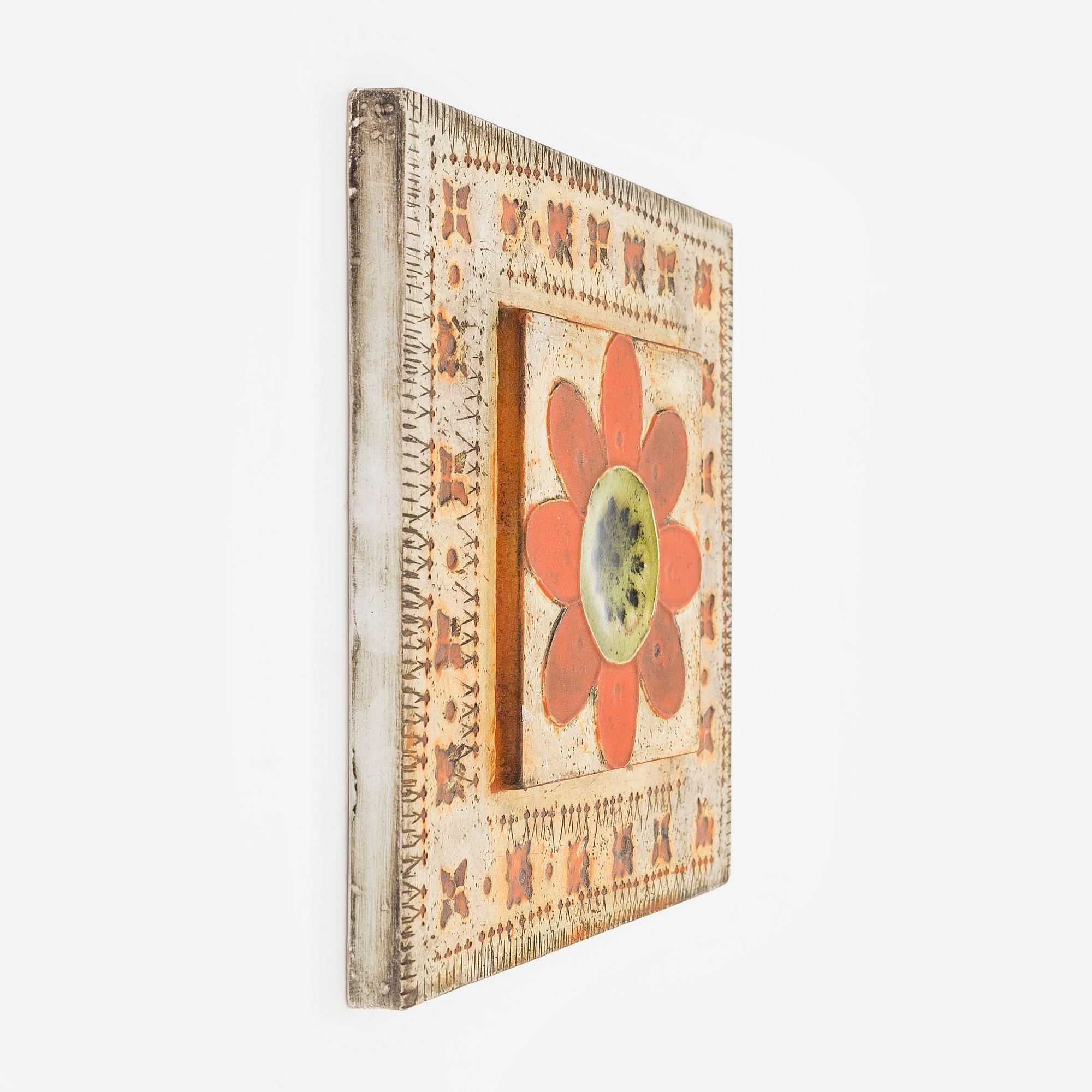 Rut Bryk, reliefi, kivitavara, signeeraamaton.