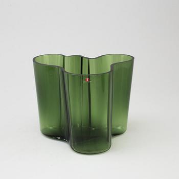 'Savoy' glass vase 50 years, signed A. Aalto 1936-1986 Iittala E 7484/8000.