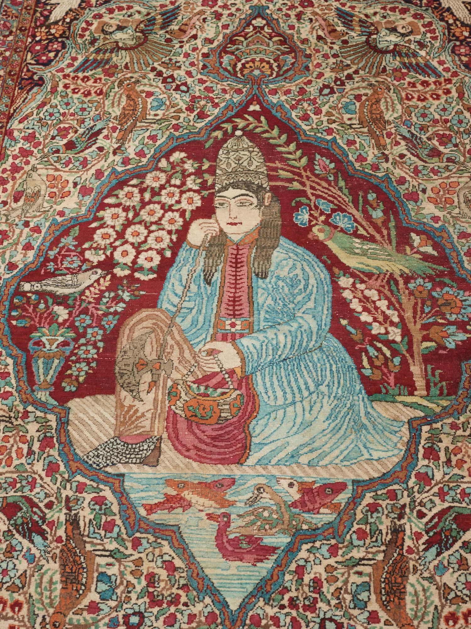 ANTIK KIRMAN LAVER FIGURAL. 224 x 142 cm.