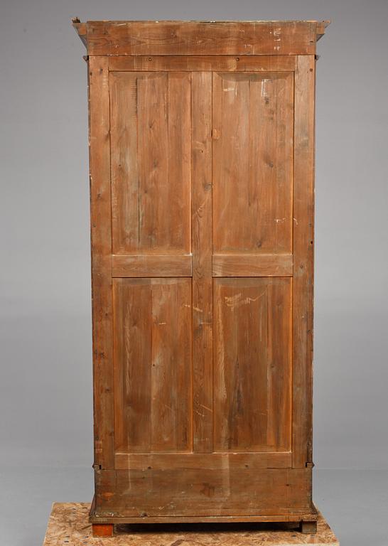 BOKSKÅP, nyrenässans, 1800-talets slut.