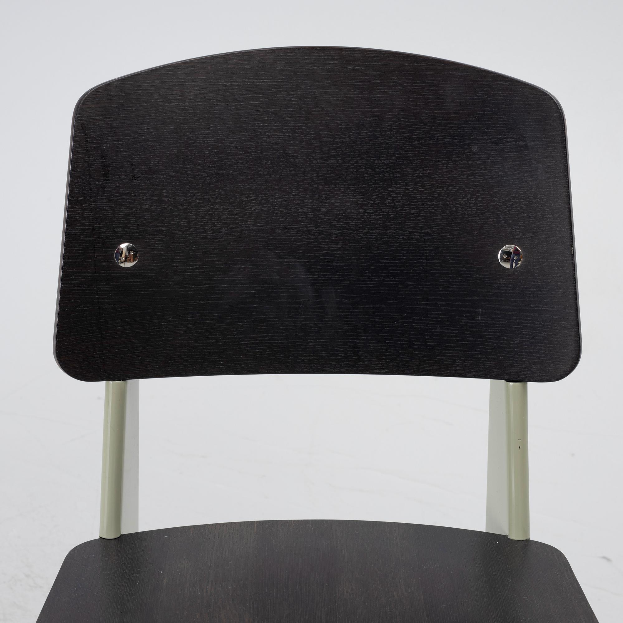 Jean Prouvé, Stolar, 7 st, "Standard", Vitra, 2023.