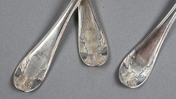 BESTICKSERVISDELAR, 37 delar, silver, Fransk lilja. Merparten Möllenborg Stockholm 1827.