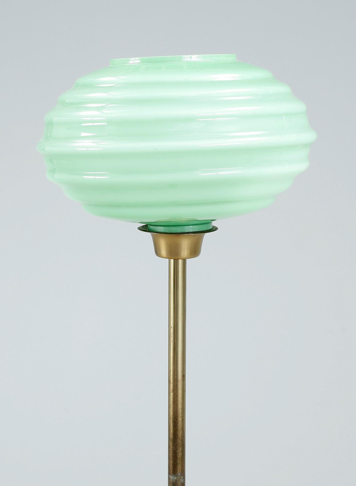GOLVLAMPA, 1930-tal.
