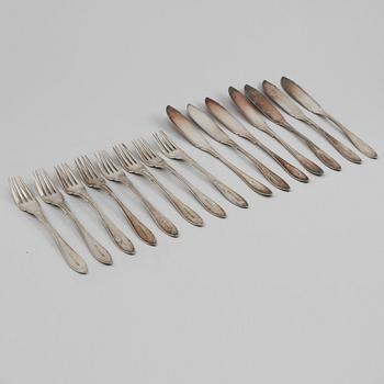 FISKBESTICK, nysilver, 15 st, märka med loggotyp från Stockholmsutställningen 1930 samt restaurangen Tre Remmare.