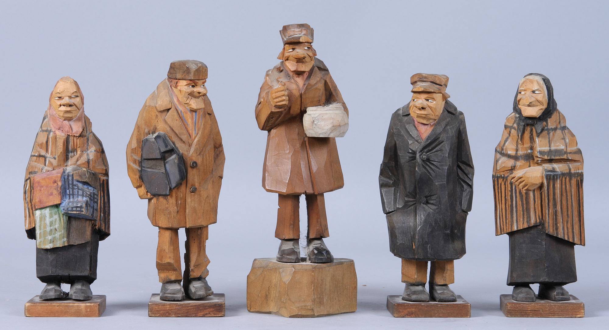 FIGURGRUPP, 5 delar, trä, Carl Johan Trygg.