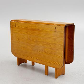 Carl Malmsten, a drop-leaf table, 'Härjedalen'.