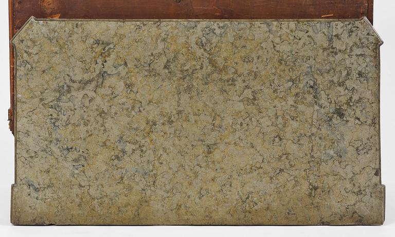 A late Gustavian mahogny commode.