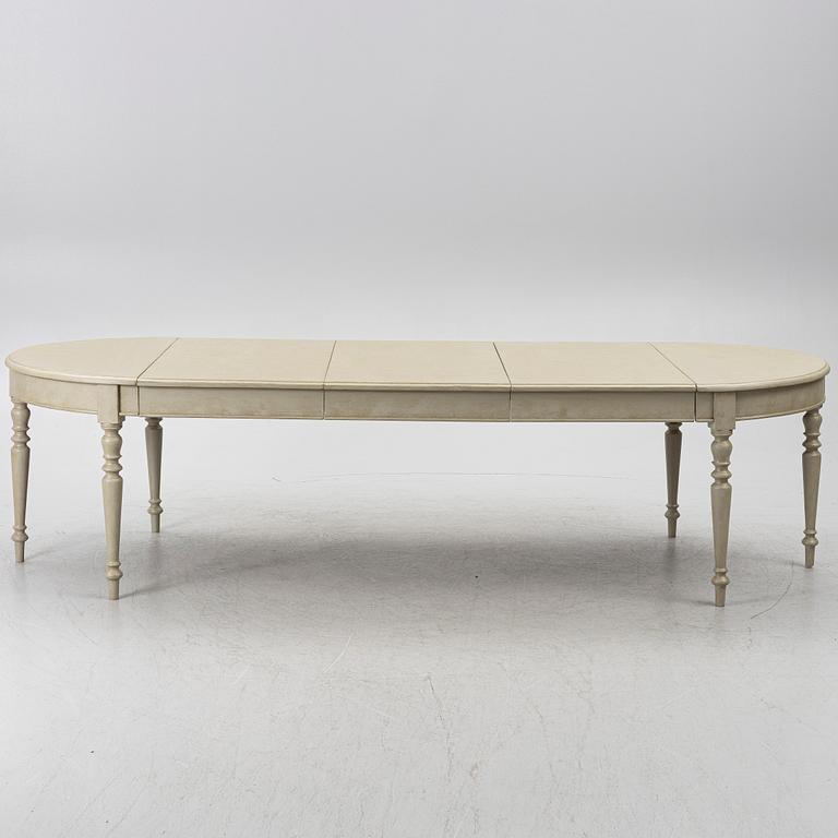 Dining table, 19th century.