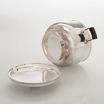 Mauno Honkanen, Såsskål med slev, silver, Tillander, Helsingfors 1958.