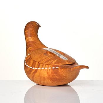 Thore Sunna, a grouse sculpture.