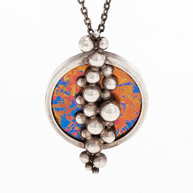 Nanny Still, necklace, titanium, silver, Kultakeskus 1970s.