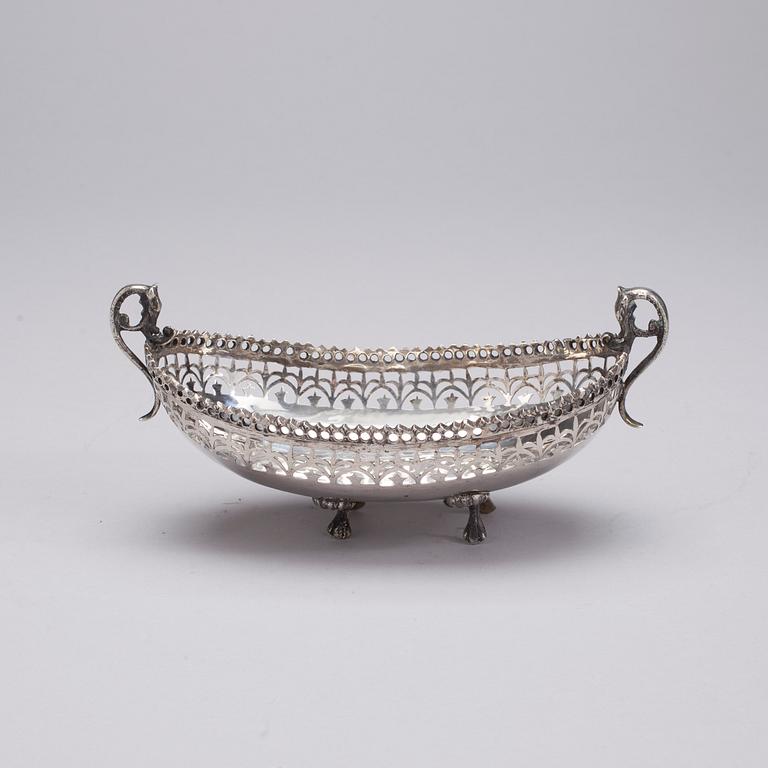 BONBONJÄR, silver, 1900-tal. Vikt 185,6 g.