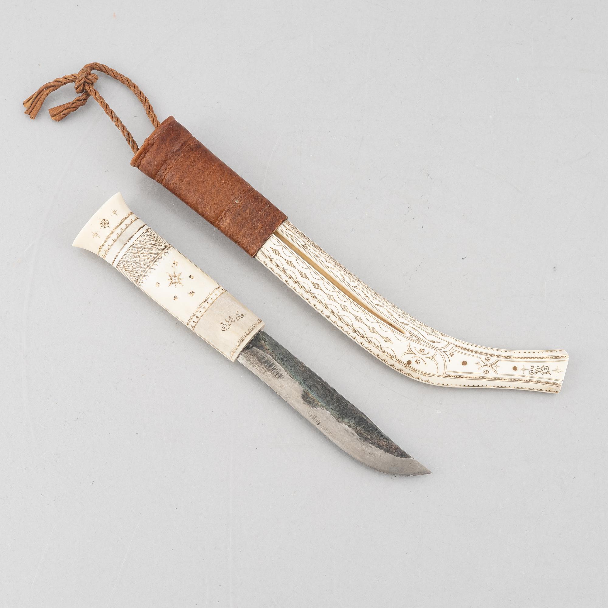 A reindeer horn knife.
