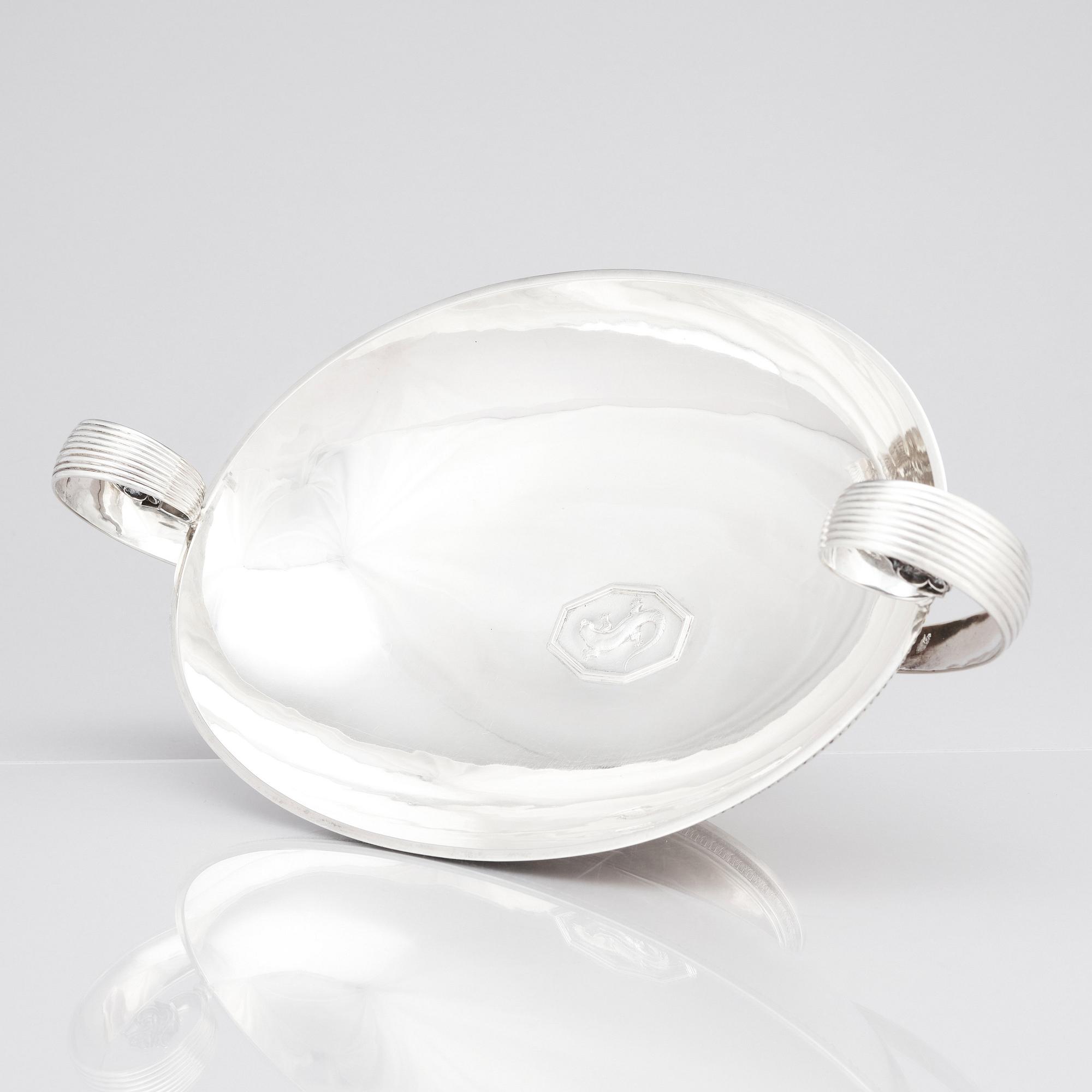Atelier Borgila, an oval sterling silver footed bowl, Stockholm 1931.