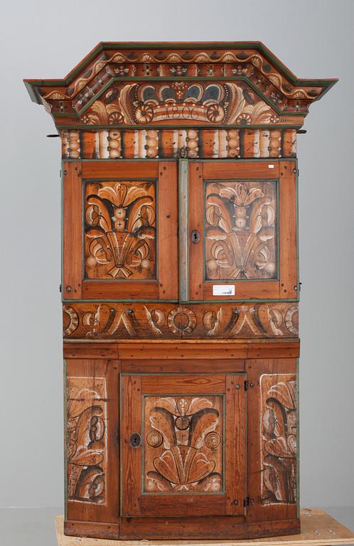 KRONSKÅP. Allmoge, Dalarna. Märkt 1806.