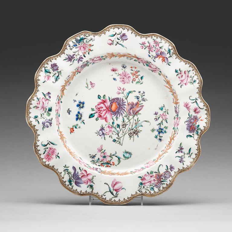 A famille rose dish, Qing dynasty, Qianlong (1736-95).