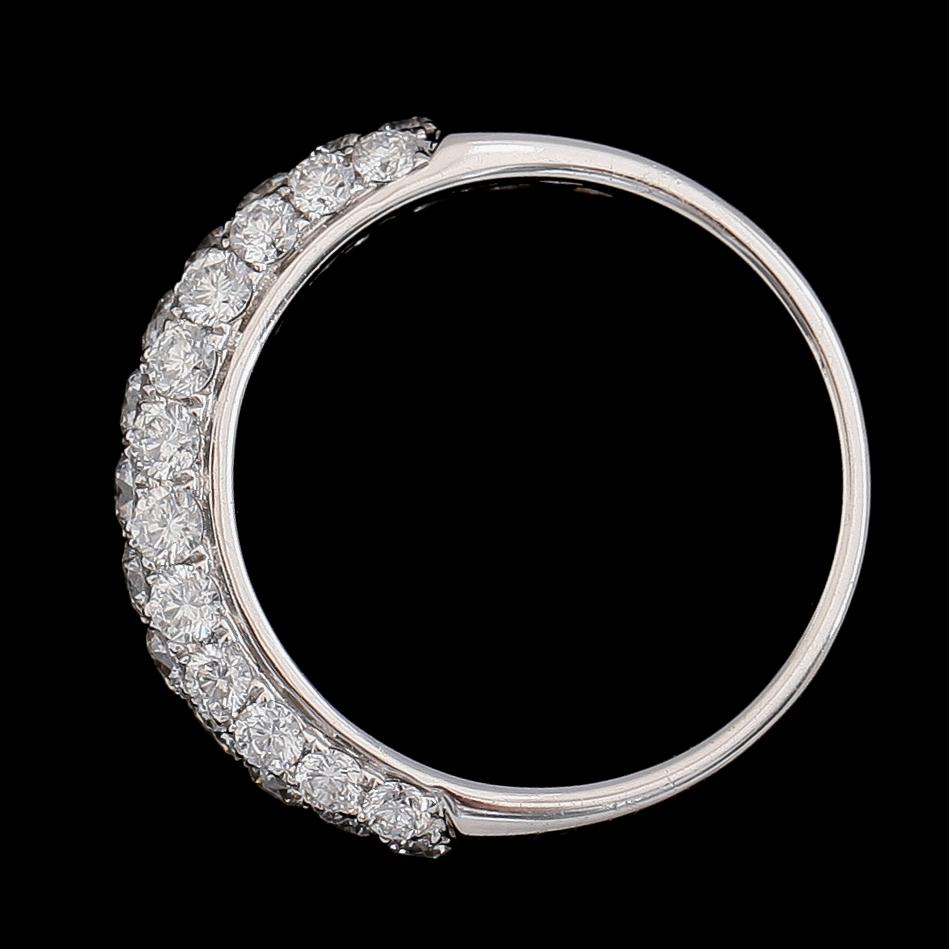 RING, 18 k vitguld, briljantslipade diamanter tot ca 1.49 ct.