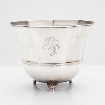 Ytterfoder, silver, GAB Stockholm 1931.