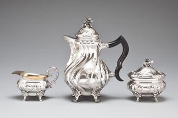 KAFFESERVIS, 3 delar. Silver, rokokostil. 1900-tal.
