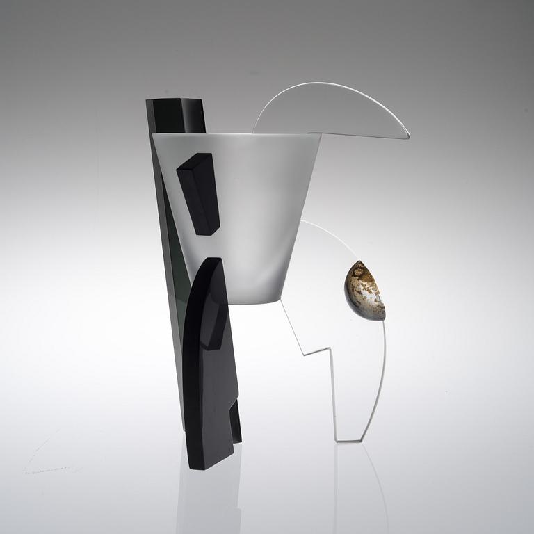 HEIKKI ORVOLA, A GLASS SCULPTURE. Signed Heikki Orvola, Nuutajärvi Notsjö 1994.