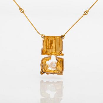 Björn Weckström, A 14K gold necklace 'Kelohelmet' with cultured pearls for Lapponia 1972.