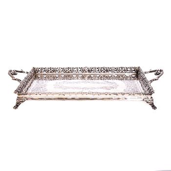 BRICKA, silver, 1900-tal. Vikt ca 1200 g.