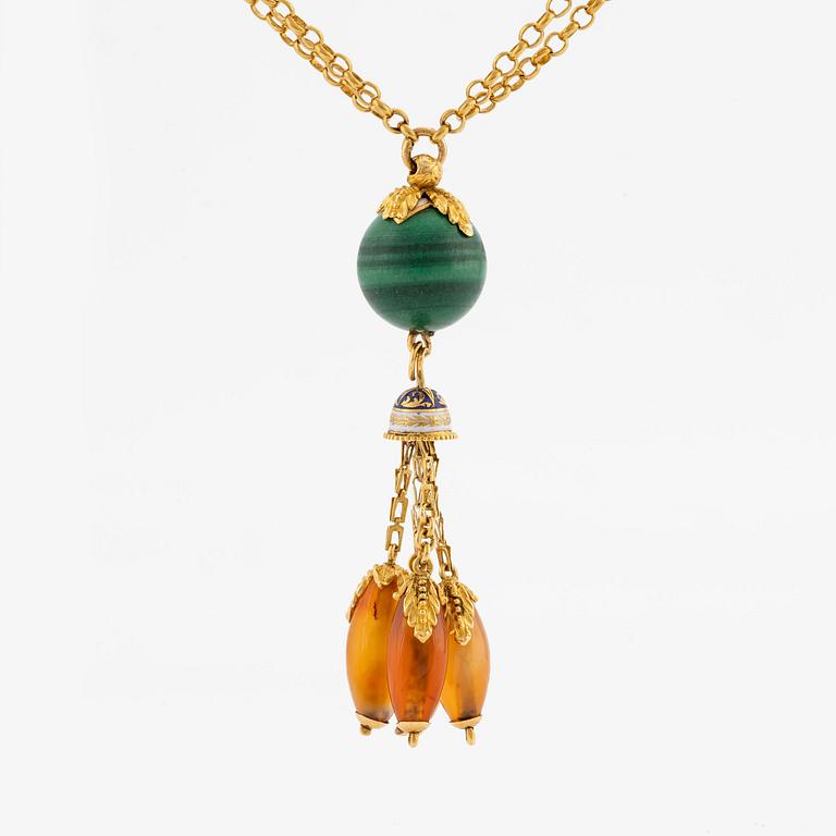 An 18K gold necklace set with malachite, carneol and enamel, 19th century.