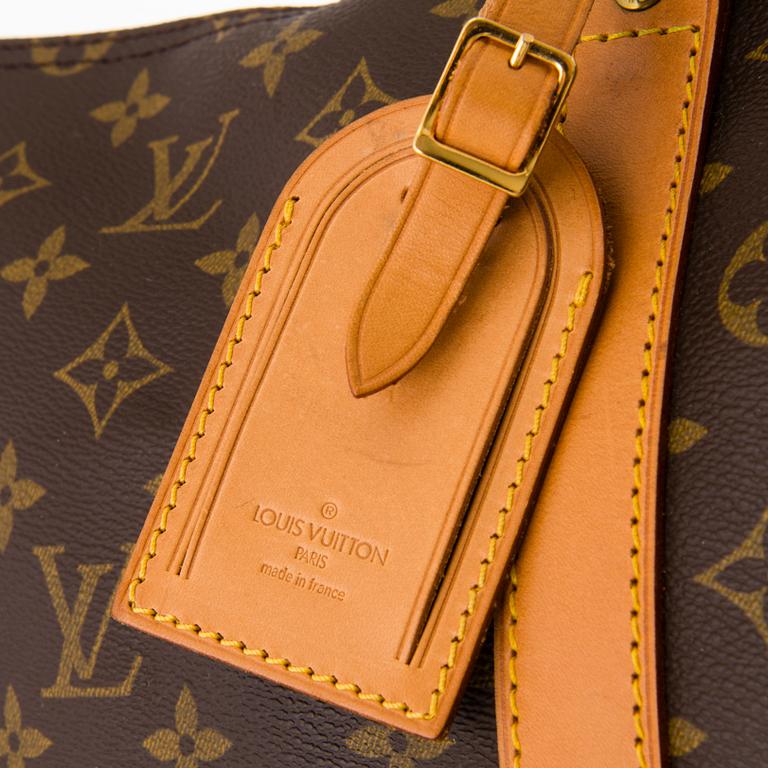 LOUIS VUITTON Vintage Monogram Keepall 55 Bag.