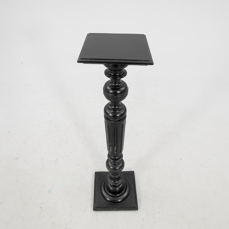 Pedestal, first half of the 20th century.