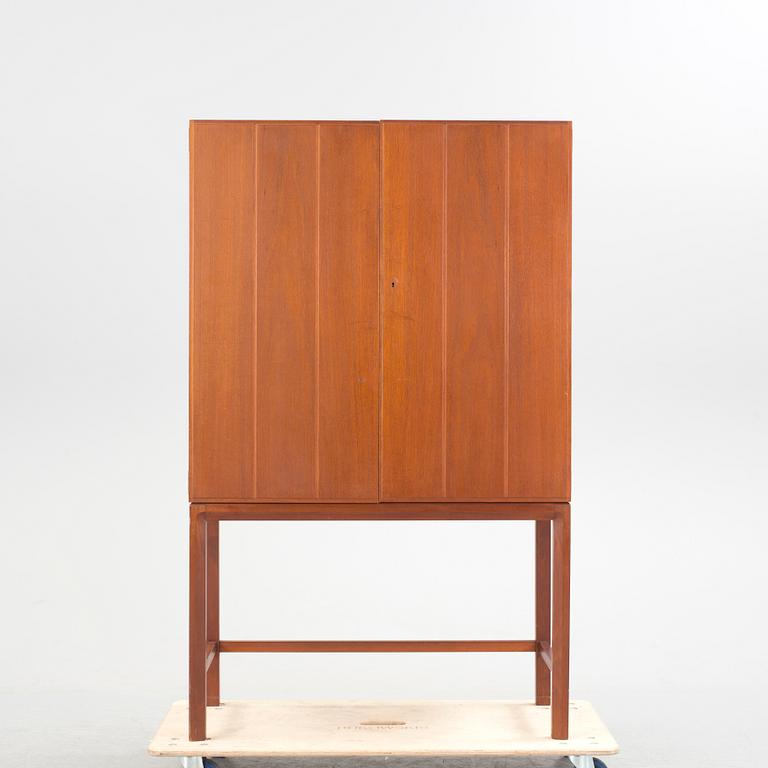 Axel Larsson, cabinet, 1-147 from the Signum series, AB Svenska Möbelfabrikerna Bodafors, 1963.