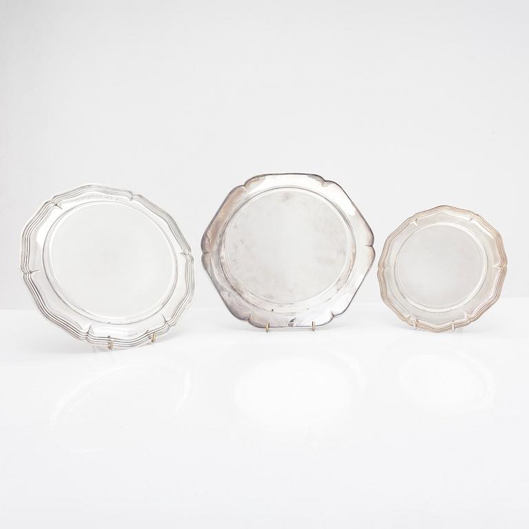 Three silver plates and a tray, Turku and Hämeenlinna, Finland 1956-95.