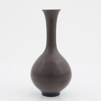 Berndt Friberg, a stoneware vase, Gustavsberg studio, Sweden, mid 20th century, possibly 1952.