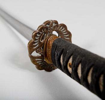 KATANA, orientalisk, 1900-talets andra hälft. TEXTÄNDRING: Orientalisk, 1900-talets andra hälft.