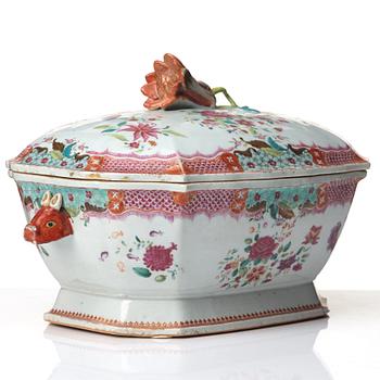 A famille rose tureen with cover and stand, Qingdynasty, Qianlong (1736-95).