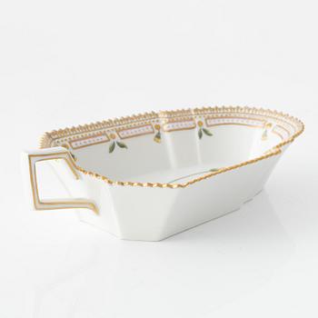 Såsskål, porslin, "Flora Danica", Royal Copenhagen, Danmark, 1956.