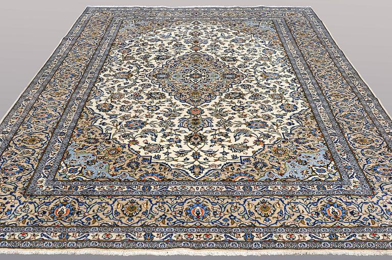 MATTO Kashan , signerad, ca 356 x 256 cm.