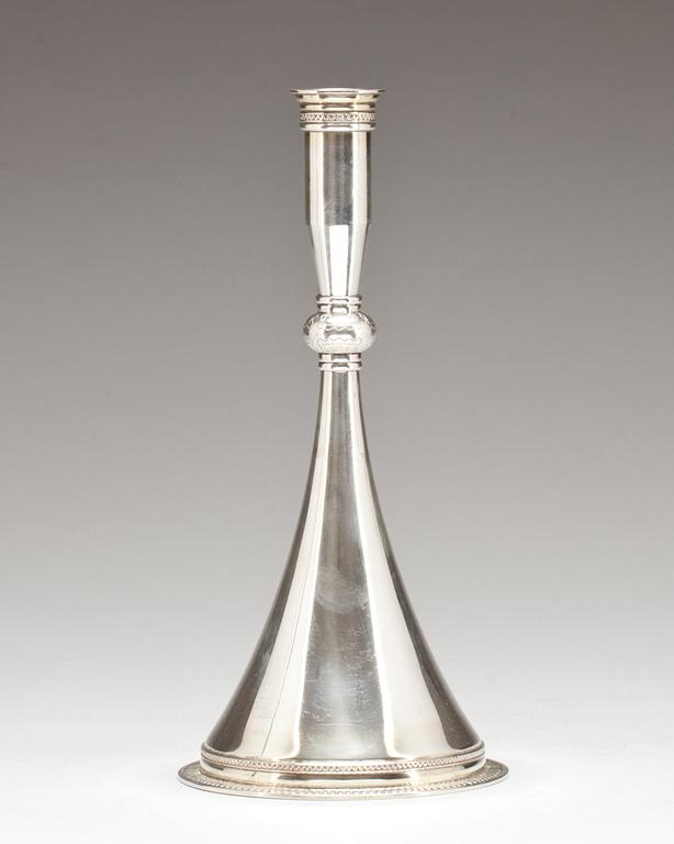 LJUSSTAKE, silver. Wiwen Nilsson, Lund 1968. 420g.