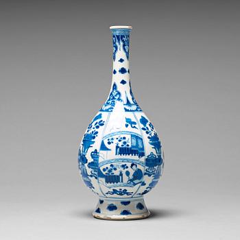 611. A blue and white vase, Qing dynasty, Kangxi (1662-1722).